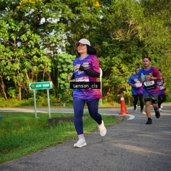 Runner Photo 8005680