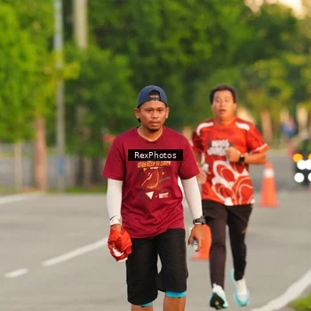 Runner Photo 8005691