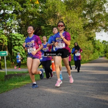 Runner Photo 8005704