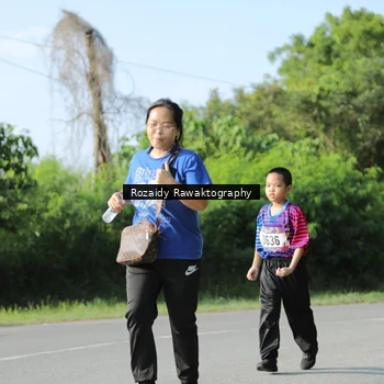 Runner Photo 8005716