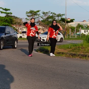 Runner Photo 8005754