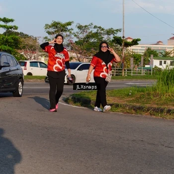 Runner Photo 8005758