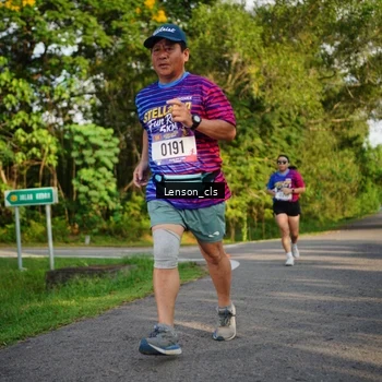 Runner Photo 8005763