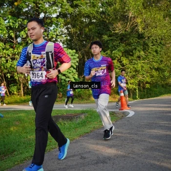 Runner Photo 8005789