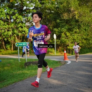 Runner Photo 8005811