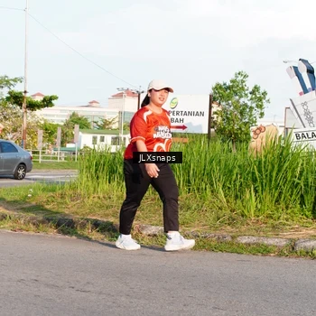 Runner Photo 8005843
