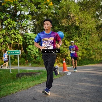 Runner Photo 8005846