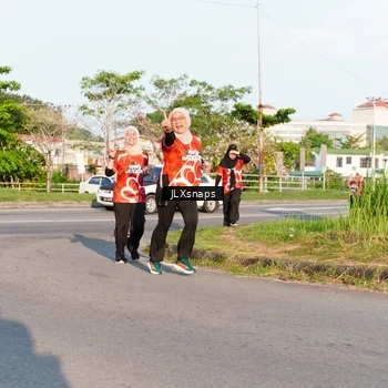 Runner Photo 8005862