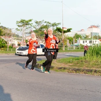 Runner Photo 8005863