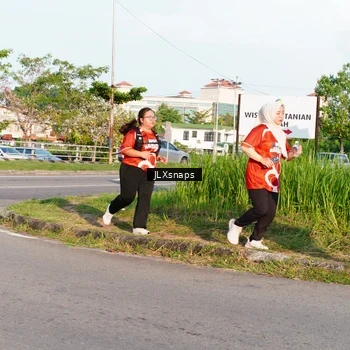 Runner Photo 8005865
