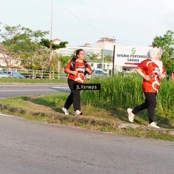 Runner Photo 8005870