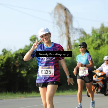 Runner Photo 8005898