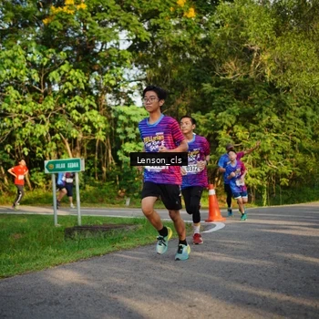 Runner Photo 8005913