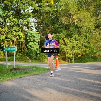 Runner Photo 8005930