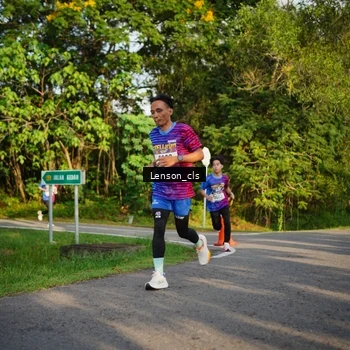 Runner Photo 8005943