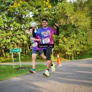 Runner Photo 8005944