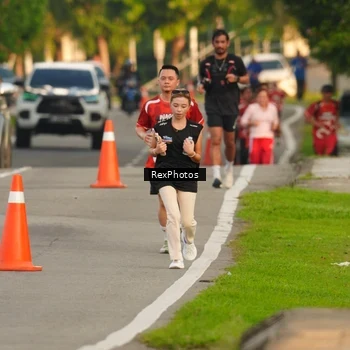 Runner Photo 8005950