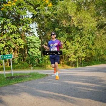Runner Photo 8005951