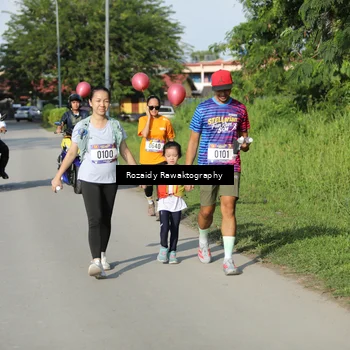 Runner Photo 8005978