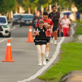 Runner Photo 8005981