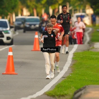 Runner Photo 8005983