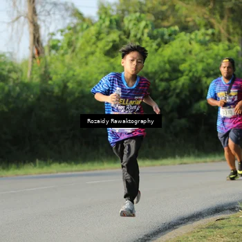 Runner Photo 8005990