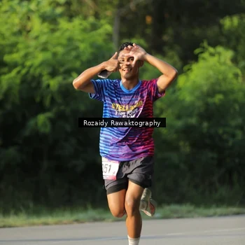 Runner Photo 8005992