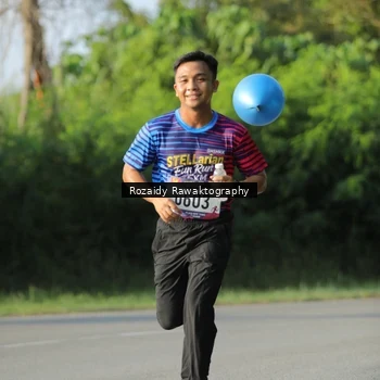 Runner Photo 8005993