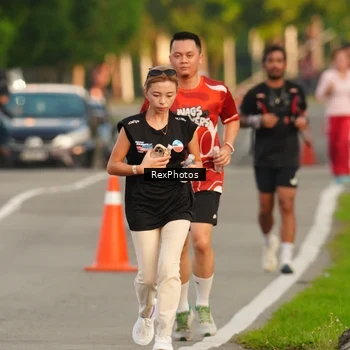 Runner Photo 8005994