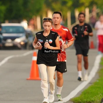 Runner Photo 8005995