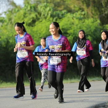 Runner Photo 8005997