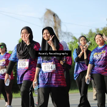 Runner Photo 8006000