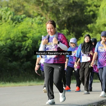 Runner Photo 8006001