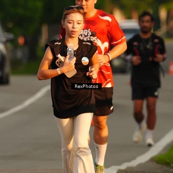 Runner Photo 8006011