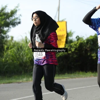 Runner Photo 8006012