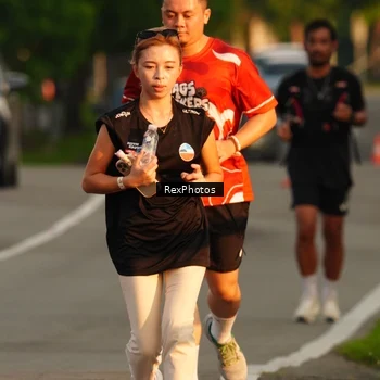 Runner Photo 8006019