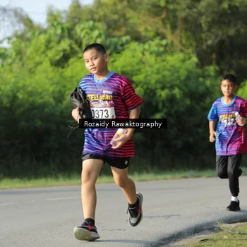 Runner Photo 8006022