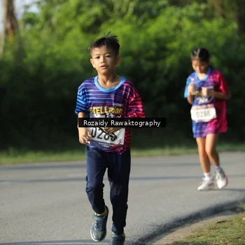 Runner Photo 8006055