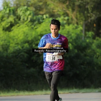 Runner Photo 8006058