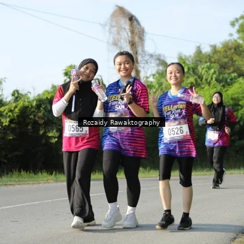 Runner Photo 8006070