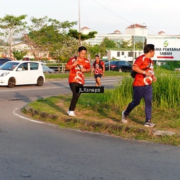 Runner Photo 8006075