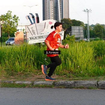 Runner Photo 8006082