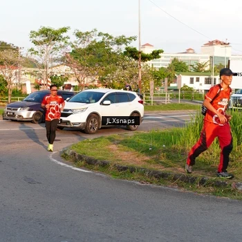 Runner Photo 8006090