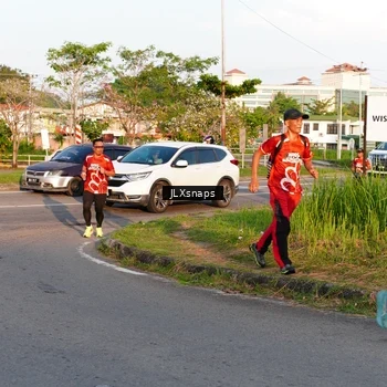 Runner Photo 8006091