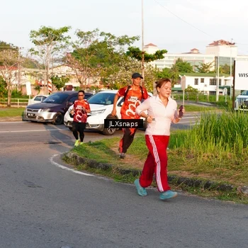 Runner Photo 8006093