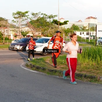 Runner Photo 8006095
