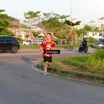Runner Photo 8006097