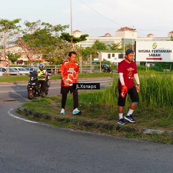 Runner Photo 8006099