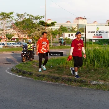 Runner Photo 8006100