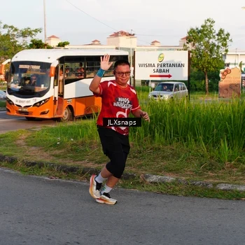 Runner Photo 8006105